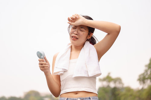 How to Stay Properly Rehydrated in Singapore’s Hot Weather